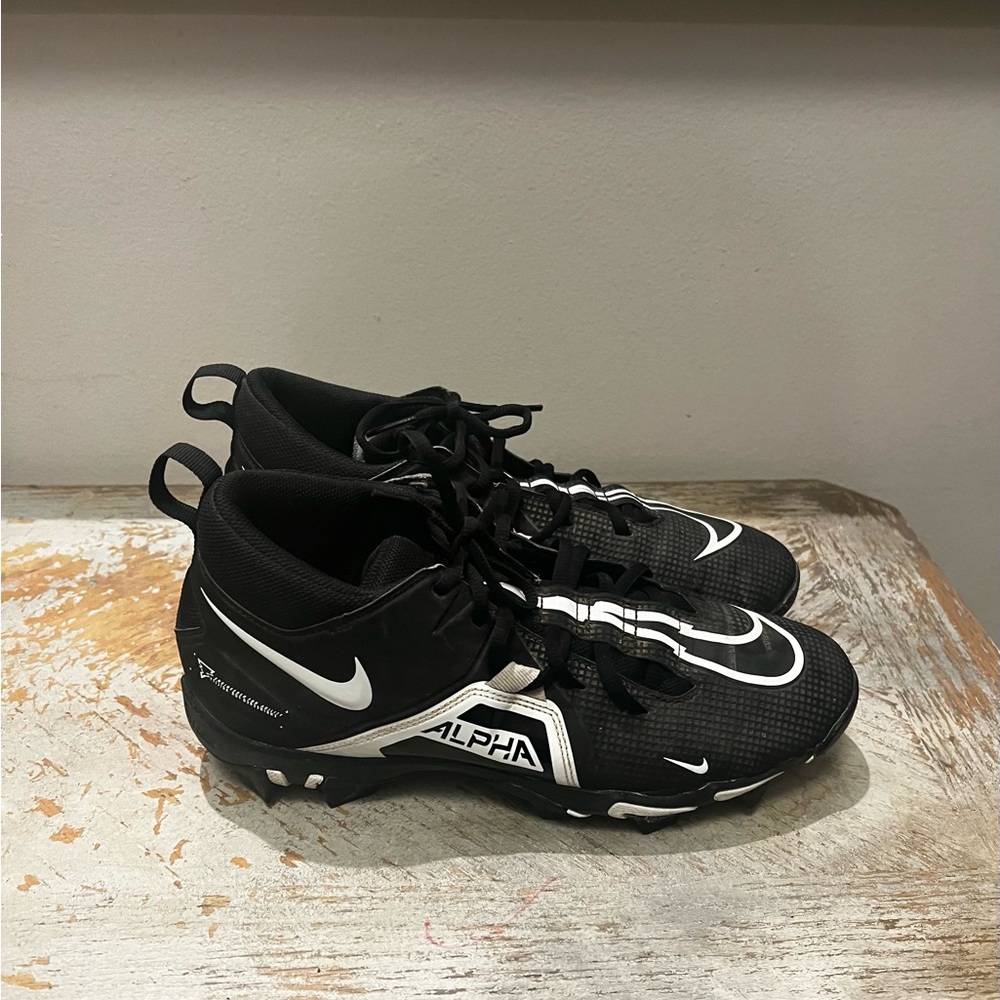Nike Alpha Black and White Men's Football Cleat Athletic Shoes Size 10.5 Wide - Picture 7 of 10